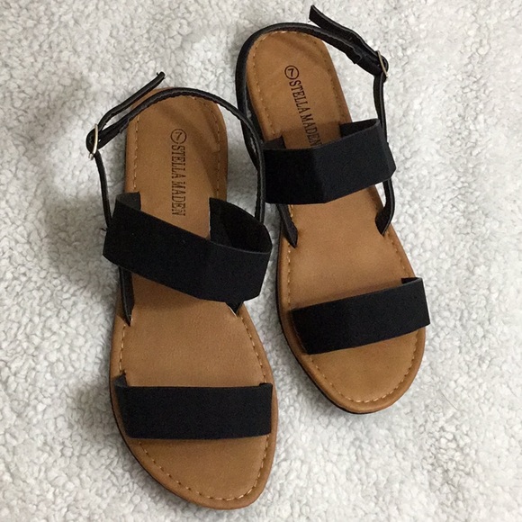 Sandals - Picture 2 of 3